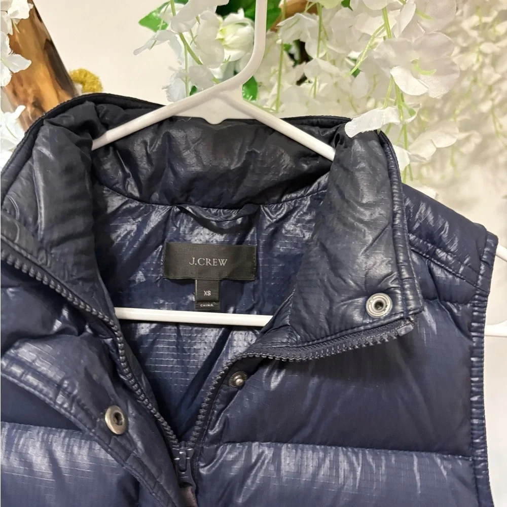 J. Crew Navy Puffer Vest 💙